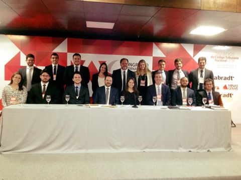 Prêmio Misabel Derzi é destaque no 2º dia do Congresso da Abradt