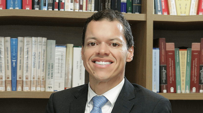 Tiago Conde comenta regras de publicidade para escritórios de advocacia